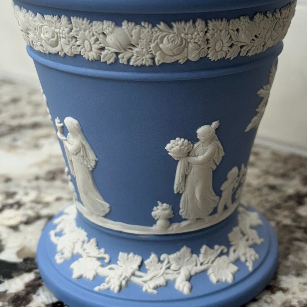 Wedgwood Blue Jasperware Vase w/Frog